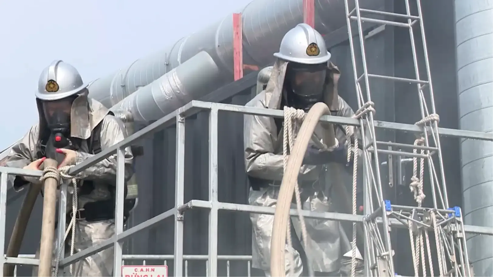 Công an Hà Nội huấn luyện, kiểm tra nghiệp vụ CC&CNCH | An toàn phòng cháy & chữa cháy | 30/10/2025